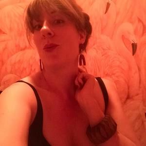 Meet your Posher, Debbie